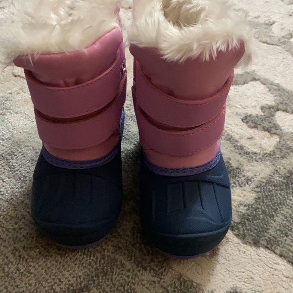 Toddler snow boots size 5 - Picture 5 of 6